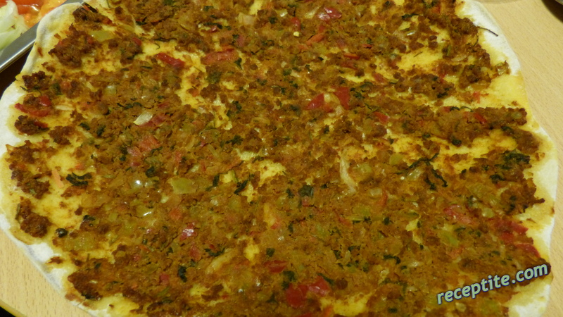 Снимки към Турска пица (Lahmacun)