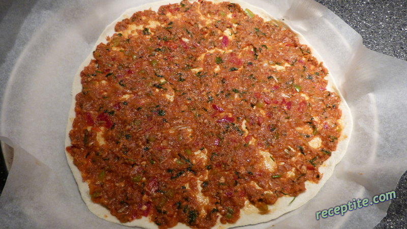 Снимки към Турска пица (Lahmacun)