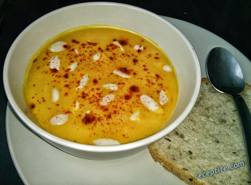 Снимки към Пикантна тиквена супа