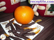 снимка 5 към рецепта Портокалови корички с тъмен шоколад