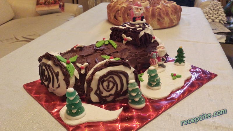 Снимки към Коледно пънче (Yule log)