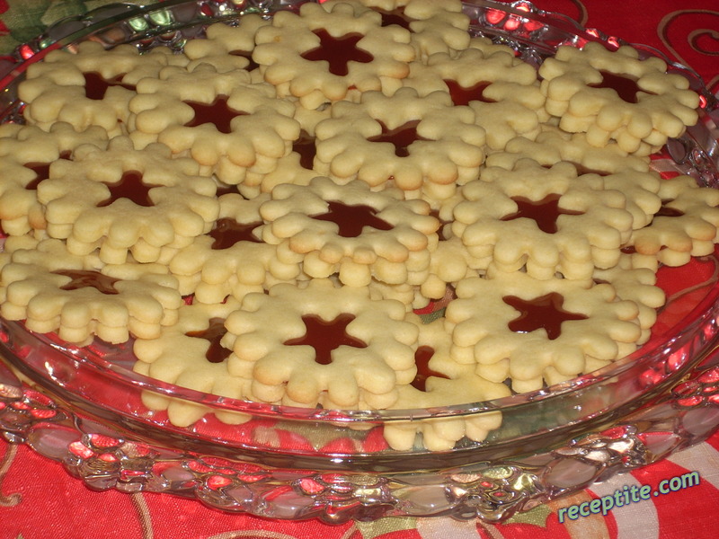 Снимки към Линцерови сладки