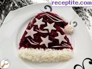 снимка 1 към рецепта Салата *Коледна шапка*