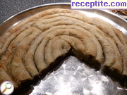 снимка 12 към рецепта Босненска баница с кайма (Bosanski burek sa mesom)