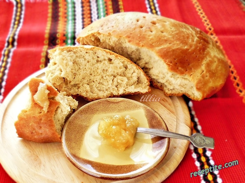 Снимки към Содена питка с пара