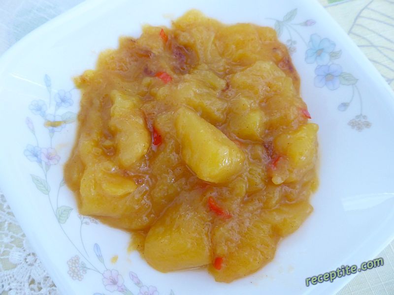 Снимки към Топла манго салса