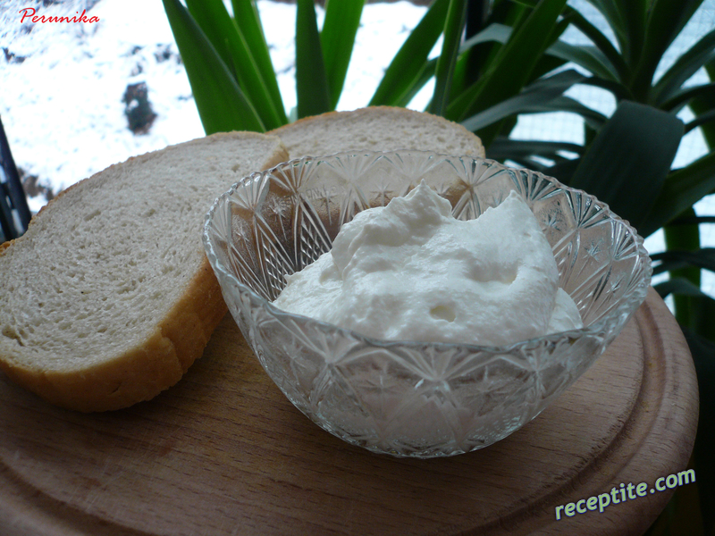 Снимки към Домашно крема сирене