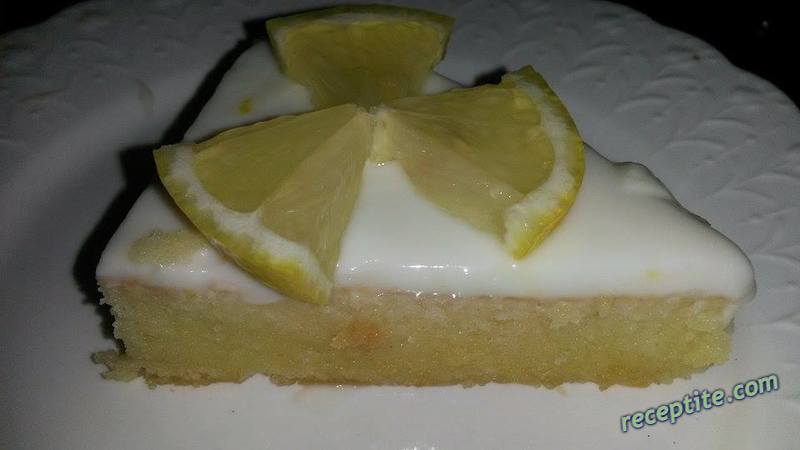 Снимки към Сладкиш с лимонов крем