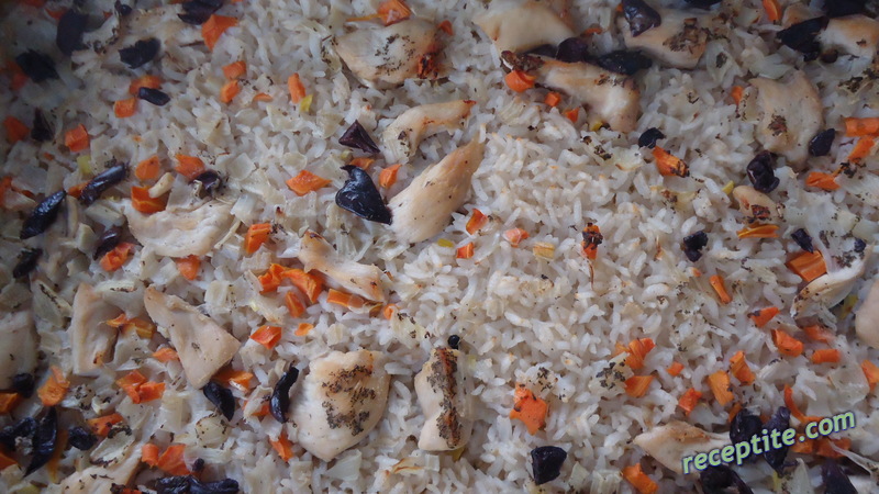 Снимки към Пиле с ориз и маслини на фурна