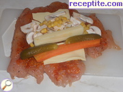 снимка 1 към рецепта Пълнени пилешки рула с хрупкава коричка от семена