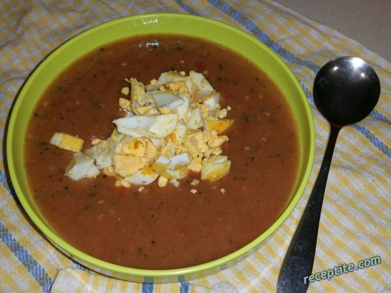 Снимки към Студена доматена супа по вегетариански