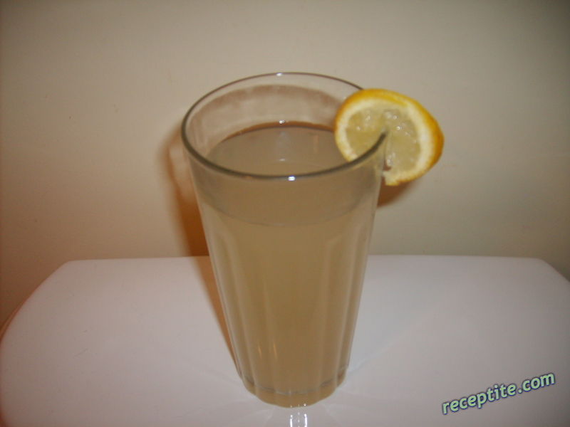 Снимки към Ечемичена лимонада (lemon barley water)