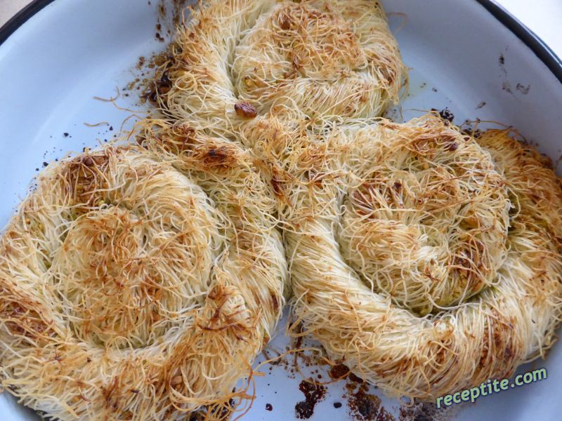 Снимки към Бурма кадаиф