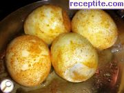 снимка 2 към рецепта Пържени варени яйца