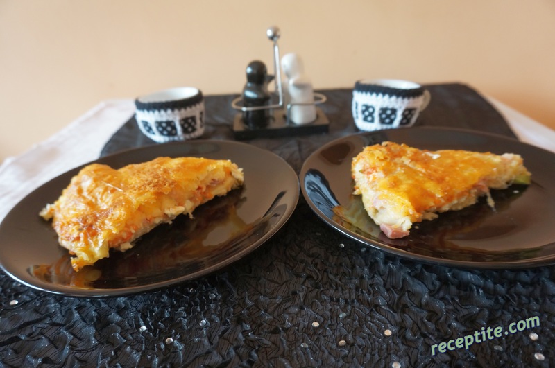 Снимки към Пица с готови кори за баница