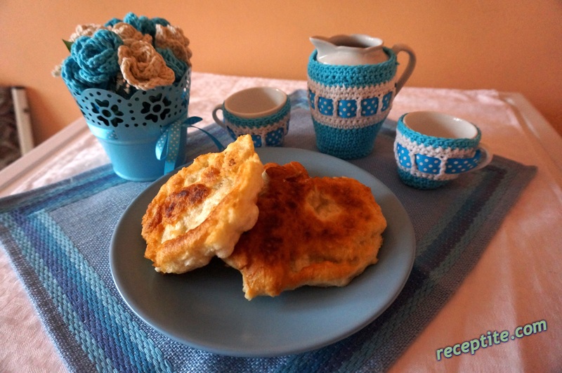 Снимки към Чудните мекици на Петя
