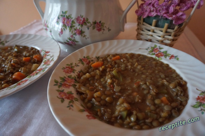 Снимки към Леща яхния