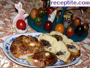 снимка 8 към рецепта Козунак и кифлички с плънка от какао и стафиди