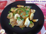снимка 5 към рецепта Картофи със соев сос и зелен лук