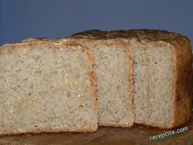 Снимки към Ръжен хляб със закваска и семена