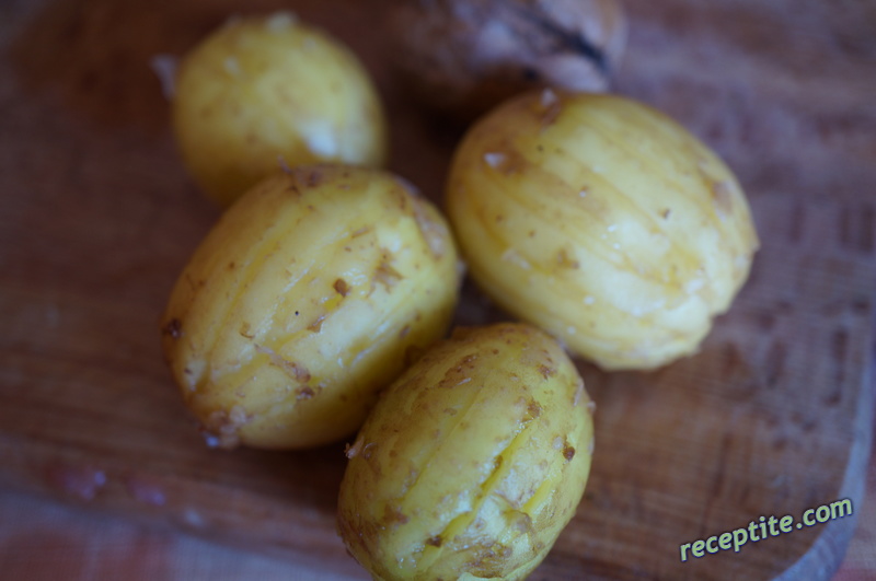 Снимки към Пържени картофи *Орехчета*