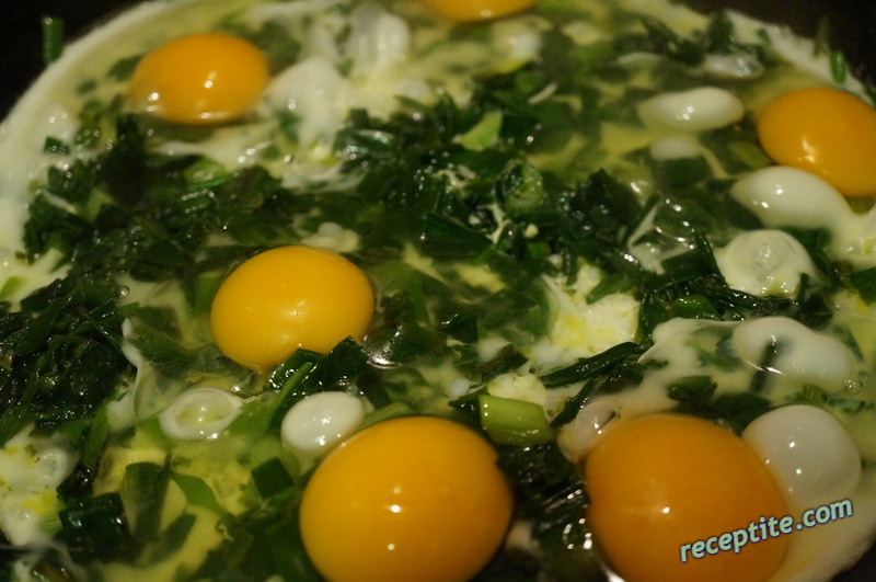 Снимки към Зелен лук с яйца