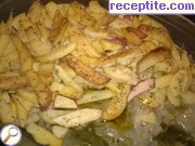 снимка 2 към рецепта Картофи на фурна със свинско филе