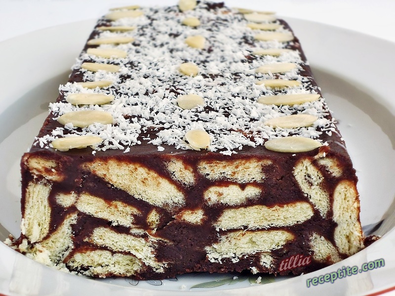 Снимки към Шоколадово-бисквитен десерт Мозайка Дукиса
