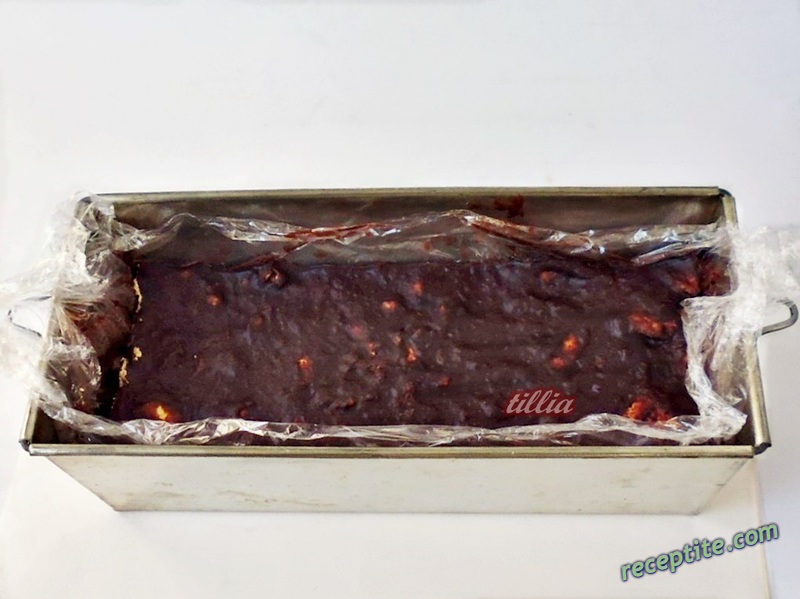 Снимки към Шоколадово-бисквитен десерт Мозайка Дукиса