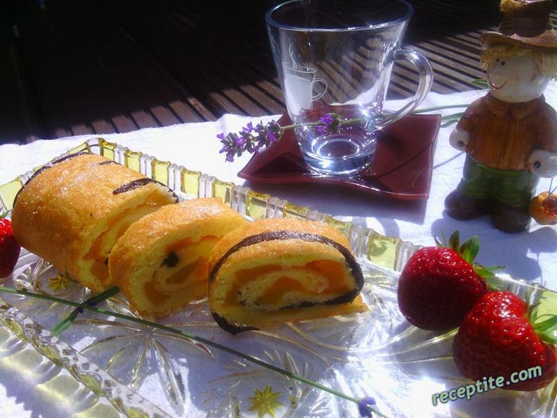 Снимки към Руло с праскови