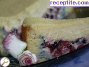 снимка 2 към рецепта Плодов пирог със сметанова заливка