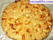 снимка 5 към рецепта Питка Цвете с готово тесто