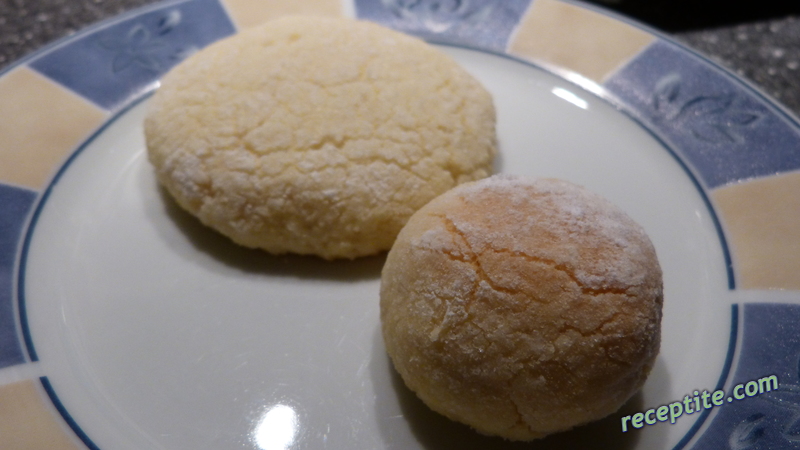 Снимки към Марокански сладки Ghriba с кокос