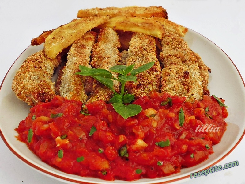 Снимки към Печени панирани патладжани с пикантен доматен сос