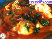 снимка 2 към рецепта Яйца с доматен сос