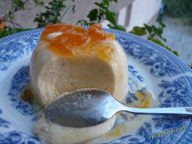 Снимки към Панакота с мед