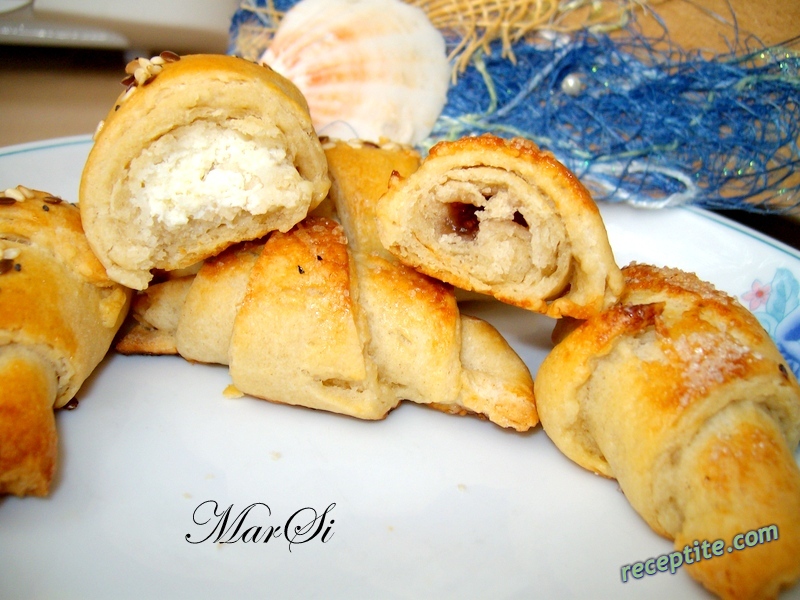 Снимки към Универсални кифлички