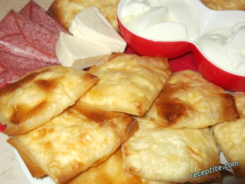 Снимки към Печени банички с пълнеж