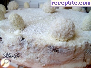 снимка 31 към рецепта Торта Рафаело с бисквити
