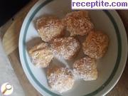 снимка 7 към рецепта Домашни бонбони Рафаело