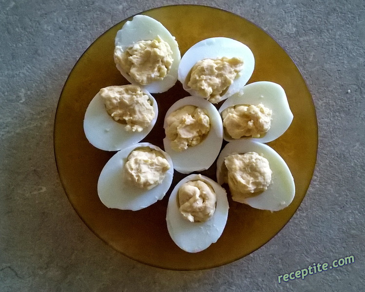 Снимки към Яйца с плънка