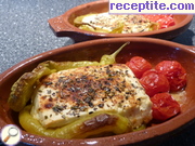снимка 6 към рецепта Печено сирене с люти чушки и чери доматчета