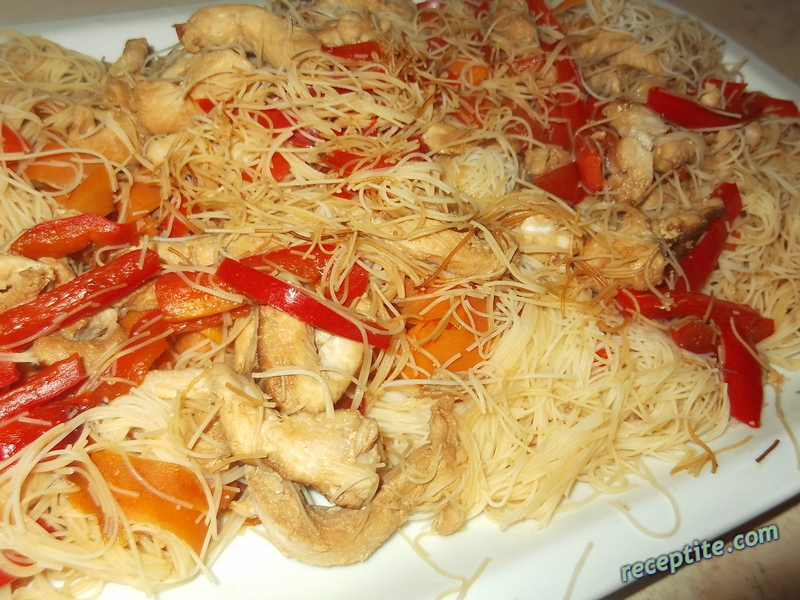 Снимки към Оризови спагети с пилешко и зеленчуци