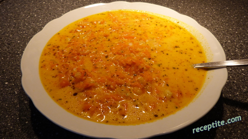 Снимки към Пикантна морковена супа с джинджифил
