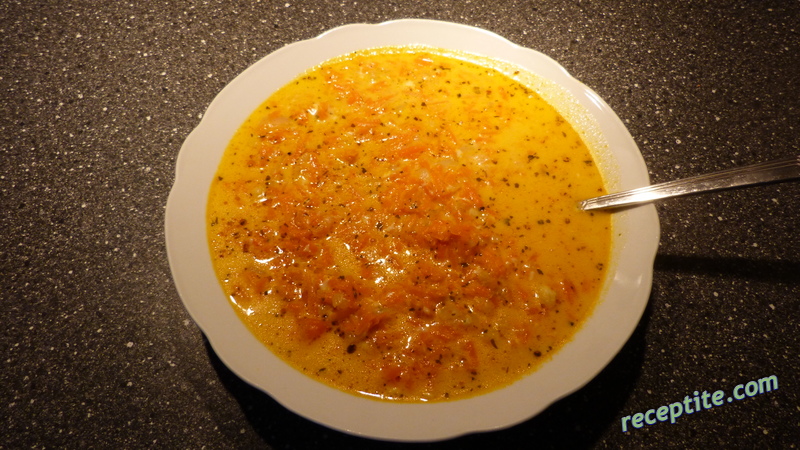 Снимки към Пикантна морковена супа с джинджифил