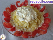 снимка 1 към рецепта Пикантна салата с картофи