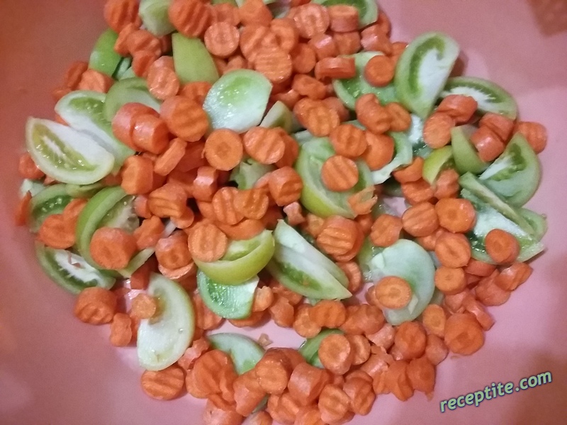 Снимки към Туршия мариновани зеленчуци