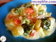 снимка 1 към рецепта Картофи с броколи със сметана и горчица