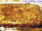 снимка 15 към рецепта Ябълков сладкиш с карамел