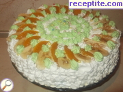снимка 8 към рецепта Сметанова торта с плодове и лек крем